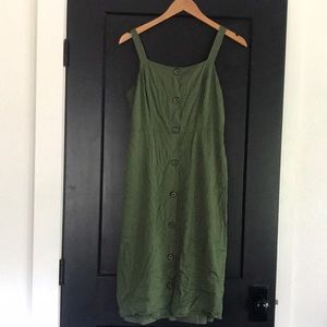 Green midi dress